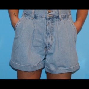 Forever 21 Mom Jean Shorts Blue Denim - Size 26
